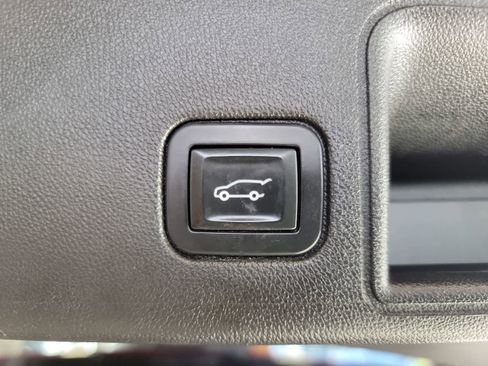 Used 2018 GMC Terrain SLT w/ Preferred Package AWD/4WD image 36