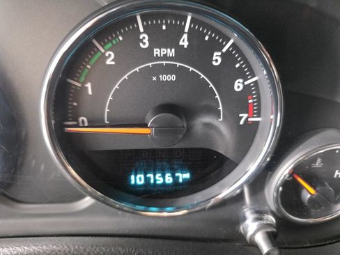 Used 2018 Jeep Wrangler Unlimited Sport S AWD/4WD image 14