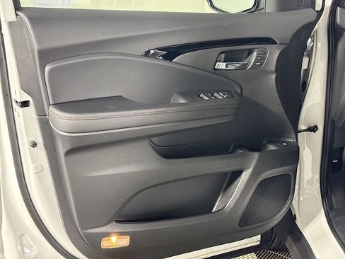 New 2026 Honda Ridgeline Black Edition image 10