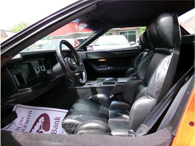 Used 1989 Chevrolet Corvette Convertible RWD image 15