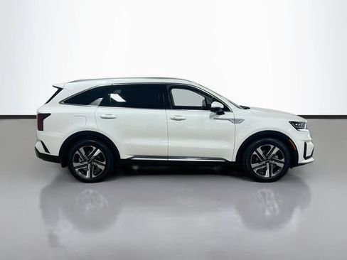 Certified 2024 Kia Sorento SX Prestige AWD/4WD image 8