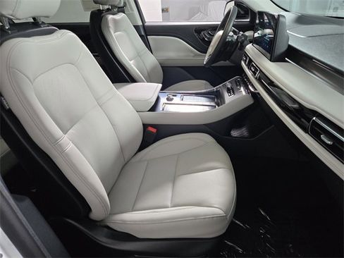 New 2026 Lincoln Aviator 2WD image 20