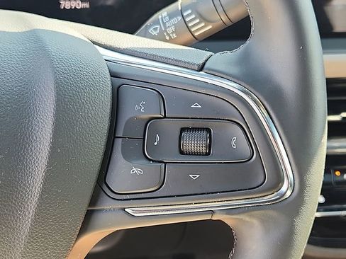 Certified 2025 Buick Envista Preferred FWD image 22