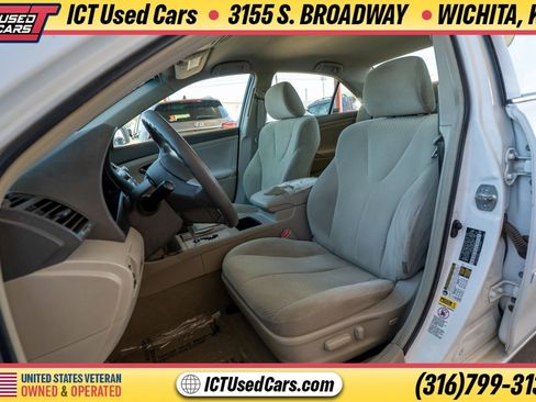 Used 2008 Toyota Camry LE FWD image 7