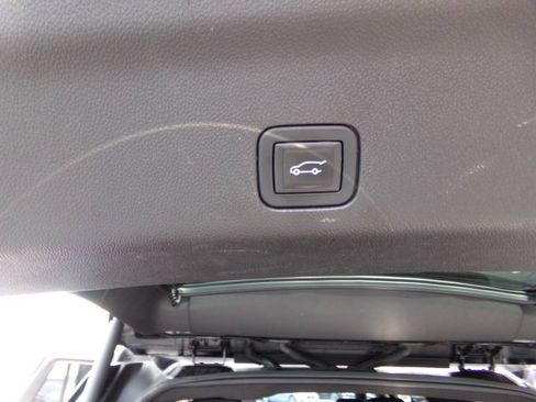 Used 2021 GMC Yukon Denali w/ Denali Ultimate Package AWD/4WD image 41