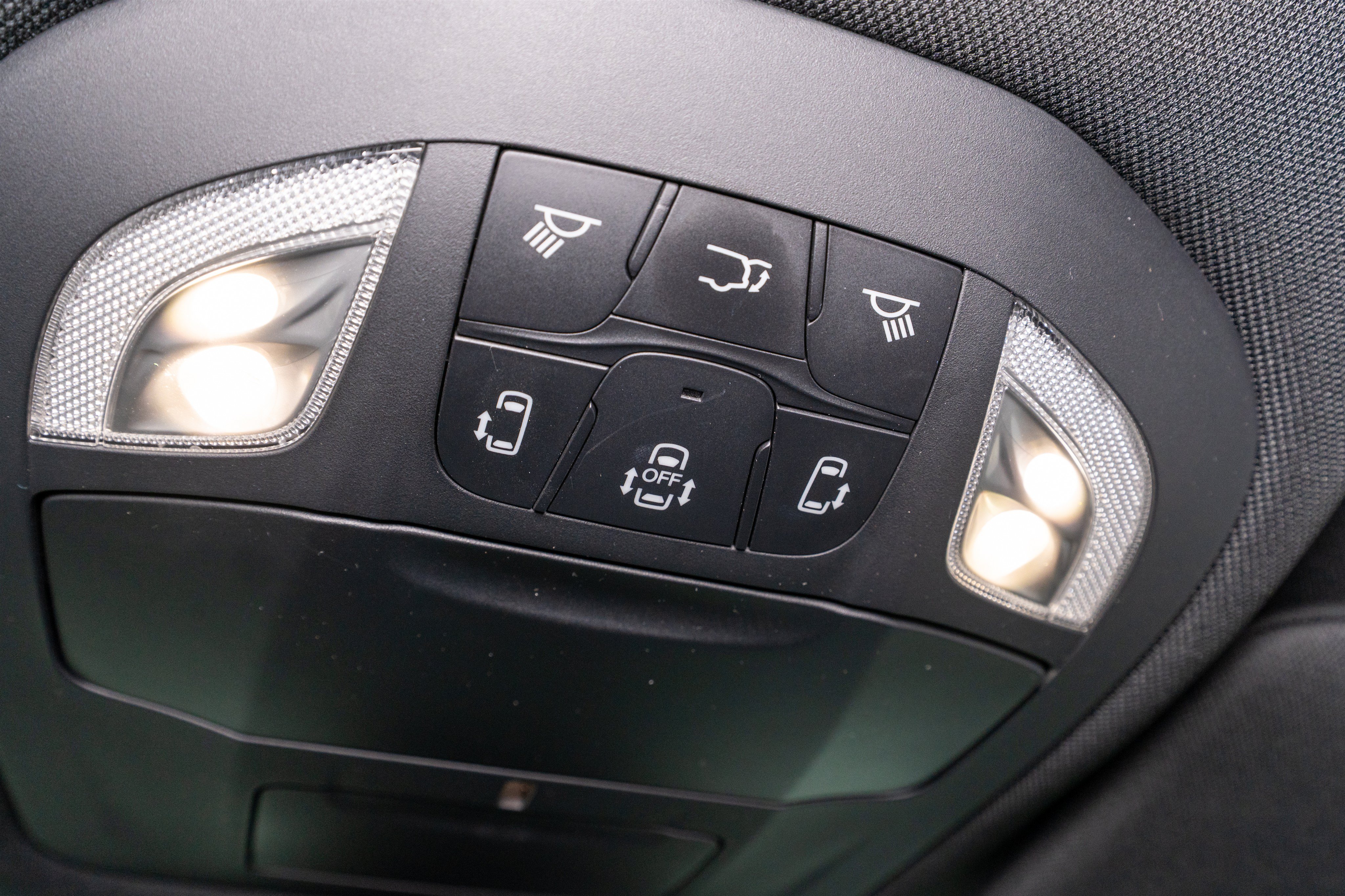 Used 2025 Chrysler Pacifica Select FWD image 30