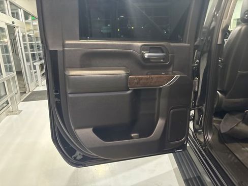 Used 2022 GMC Sierra 2500 Denali w/ Denali Ultimate Package image 20