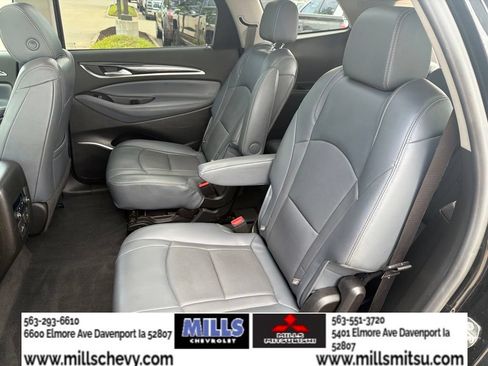 Used 2019 Buick Enclave Essence AWD/4WD image 22