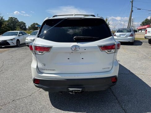 Used 2015 Toyota Highlander Limited FWD image 6