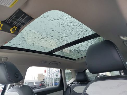 New 2026 Volkswagen Taos SEL image 17