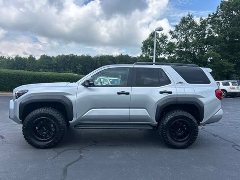 Used 2025 Toyota 4Runner TRD Off-Road Premium AWD/4WD image 12