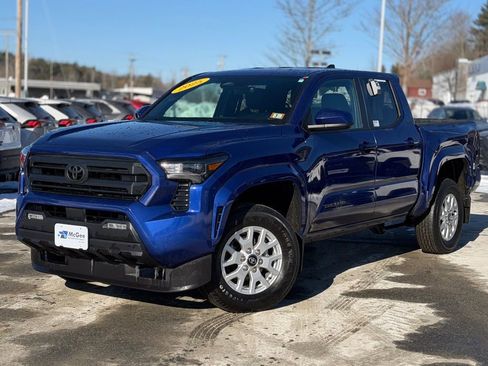 Certified 2025 Toyota Tacoma SR5 image 1