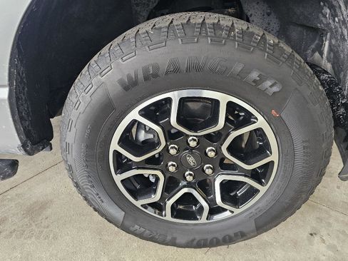 Used 2023 Ford F150 XLT w/ Equipment Group 302A High image 9