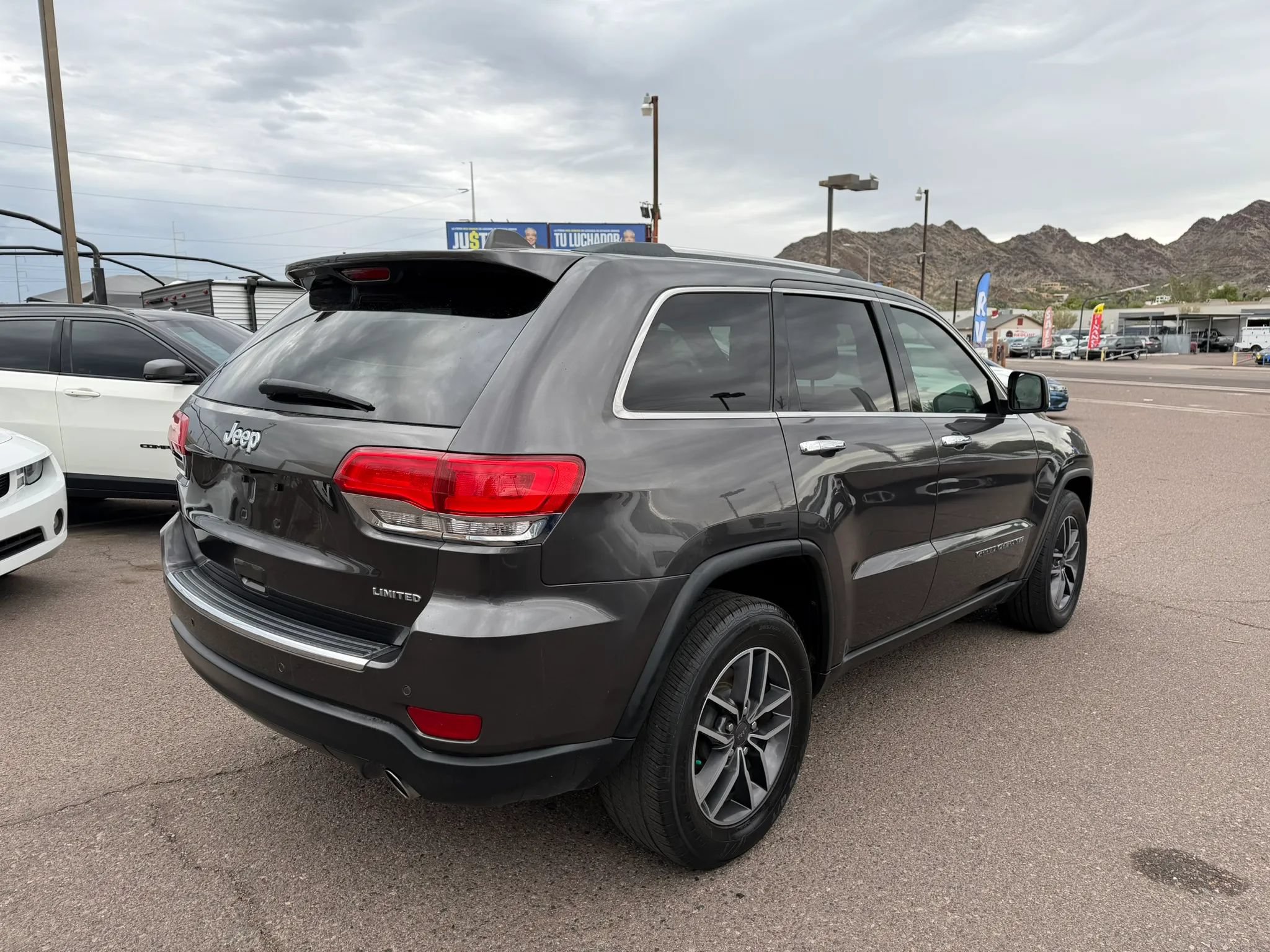 Used 2019 Jeep Grand Cherokee Limited RWD image 5