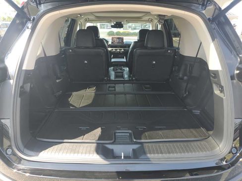 Used 2024 Honda Pilot Touring image 5
