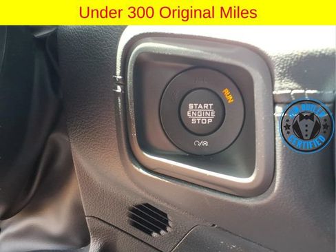 Used 2024 Jeep Wrangler Unlimited Rubicon w/ Convenience Group AWD/4WD image 10