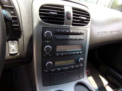 Used 2007 Chevrolet Corvette Coupe RWD image 17