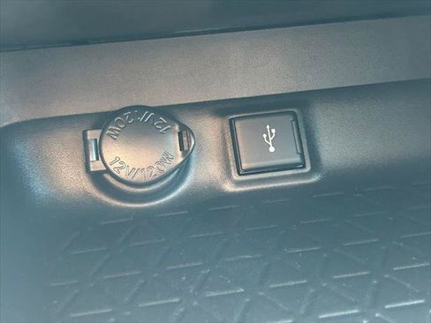 Certified 2022 Toyota RAV4 XLE w/ Convenience Package AWD/4WD image 29