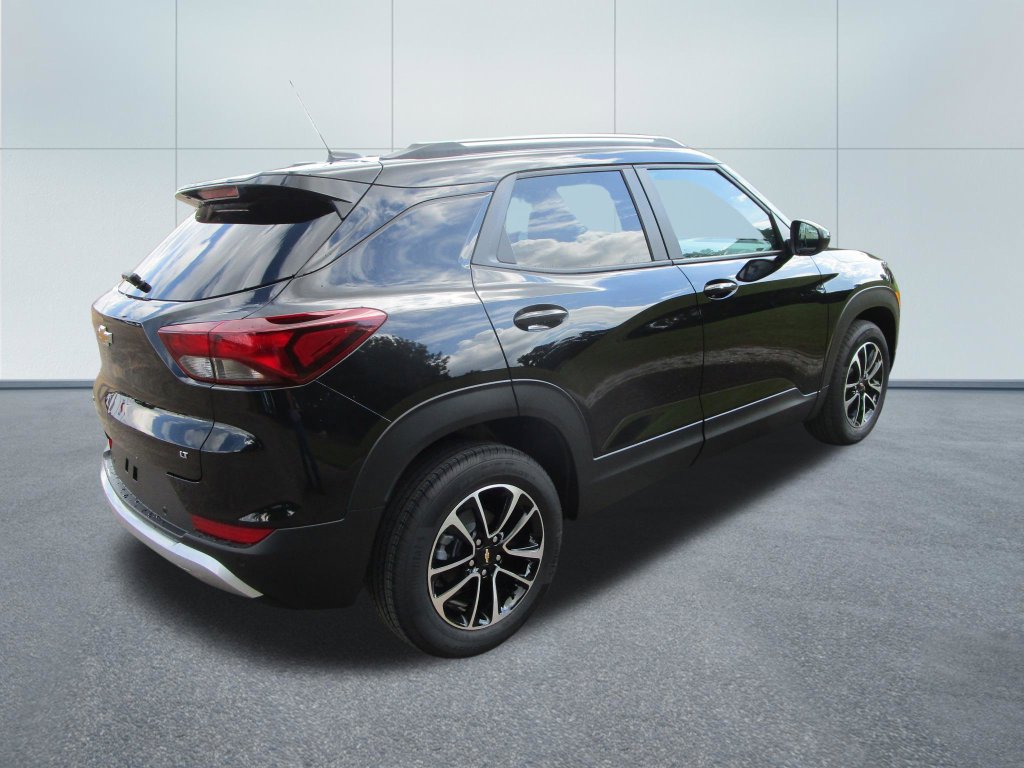 New 2026 Chevrolet TrailBlazer LT w/ Convenience Package FWD image 9