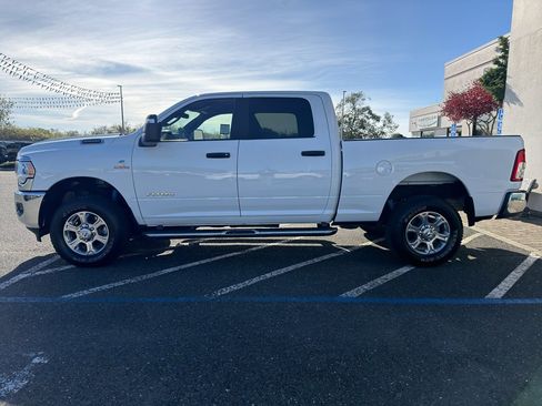 Used 2024 RAM 2500 Big Horn w/ Off Road Package image 9