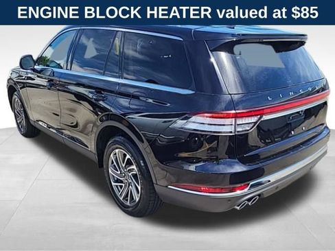 Used 2023 Lincoln Aviator AWD image 4