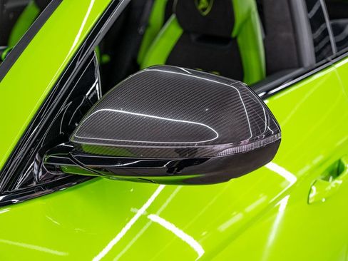 Used 2022 Lamborghini Urus AWD/4WD image 8