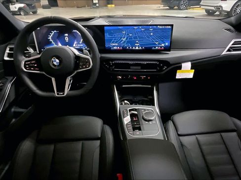 New 2026 BMW 330i Sedan w/ M Sport Package image 5
