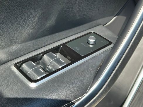 Used 2024 Jaguar F-PACE R-Dynamic S image 23