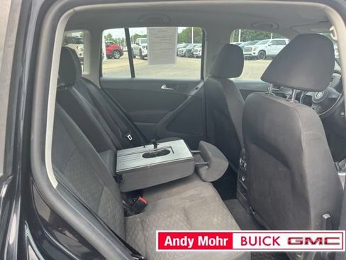 Used 2012 Volkswagen Tiguan S FWD image 36