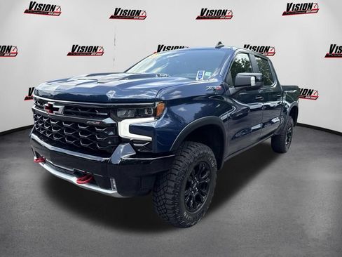 Used 2022 Chevrolet Silverado 1500 ZR2 w/ Technology Package AWD/4WD image 1