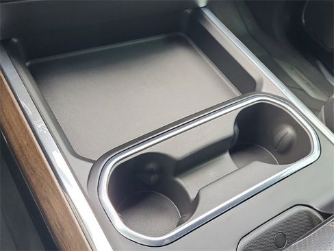 Used 2024 Chevrolet Silverado 3500 High Country w/ Technology Package image 26