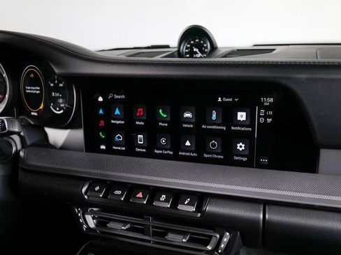 Used 2024 Porsche 911 Carrera image 18