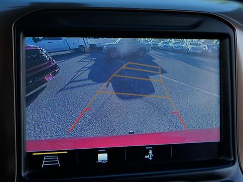 Used 2019 Chevrolet Silverado 1500 High Country image 31