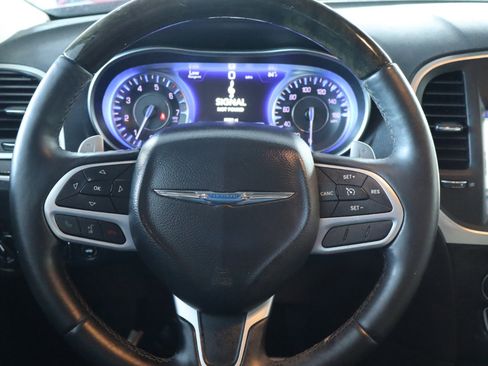 Used 2017 Chrysler 300 C w/ Light Group image 22
