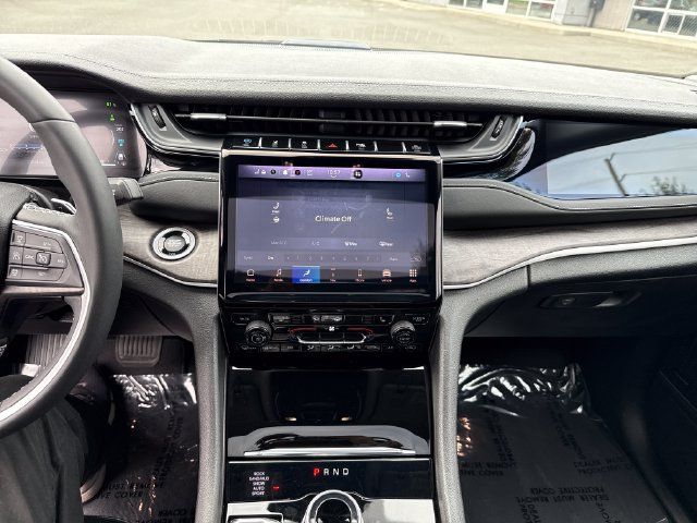 Used 2023 Jeep Grand Cherokee 4WD 4xe image 21