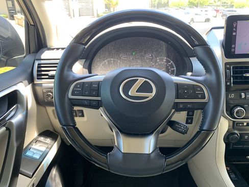 Certified 2023 Lexus GX 460 Premium AWD/4WD image 18