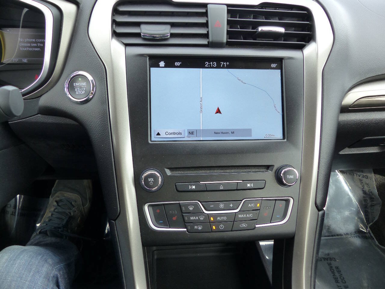 Used 2017 Ford Fusion SE w/ Fusion SE Technology Package FWD image 31
