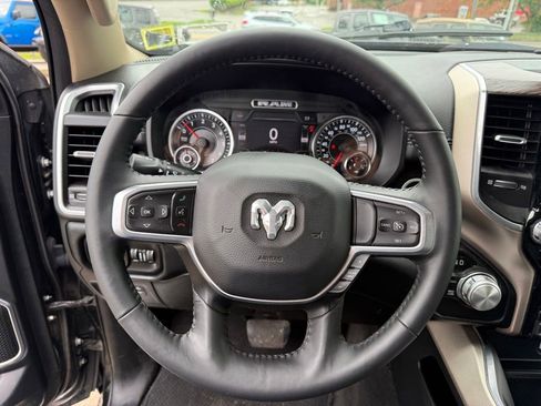 Used 2020 RAM 1500 Laramie AWD/4WD image 16