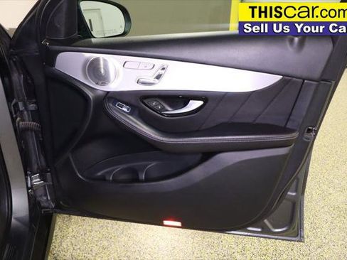 Used 2019 Mercedes-Benz GLC 300 image 39