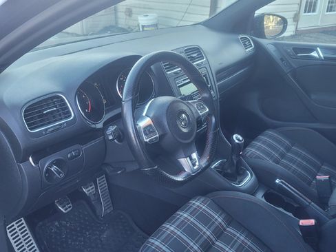 Used 2013 Volkswagen Golf 4-Door image 13