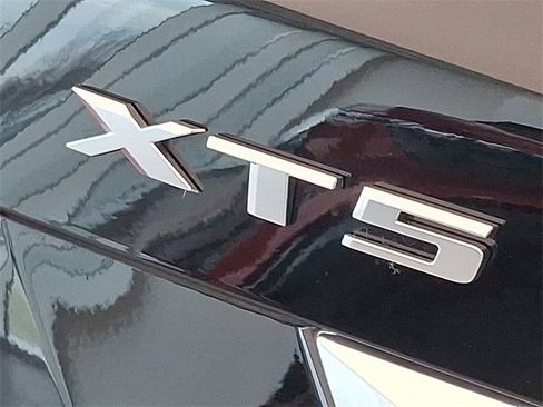 New 2025 Cadillac XT5 Premium Luxury image 16