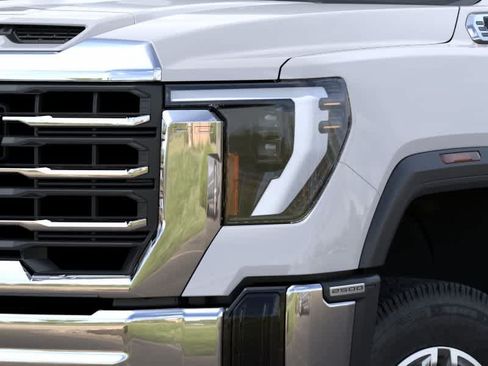New 2026 GMC Sierra 2500 SLE w/ SLE Value Package; AWD/4WD image 10