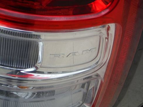 Certified 2024 RAM 2500 Tradesman w/ Chrome Appearance Group AWD/4WD image 18