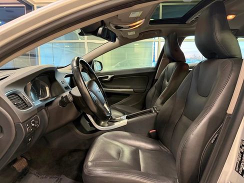 Used 2015 Volvo V60 T5 Premier Plus image 20