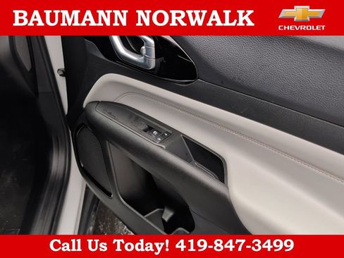 Used 2023 Jeep Compass Limited AWD/4WD image 12