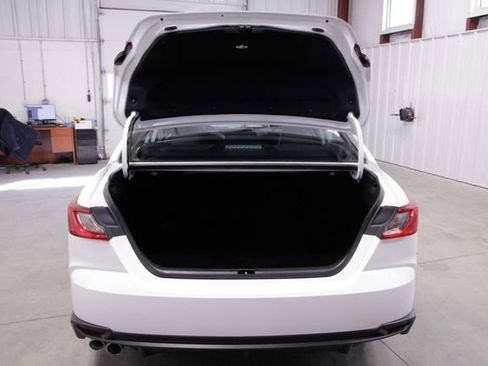 Used 2025 Toyota Camry SE image 20