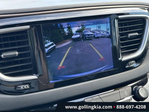 Used 2017 Chrysler Pacifica Touring-L w/ Tire & Wheel Group FWD image 24