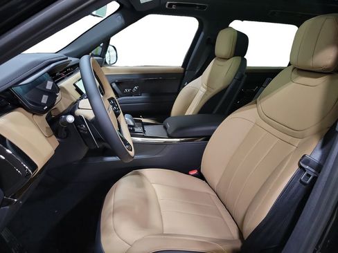 New 2026 Land Rover Range Rover Sport Dynamic SE AWD/4WD image 13