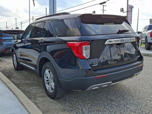 Used 2023 Ford Explorer XLT w/ Equipment Group 202A AWD/4WD image 6
