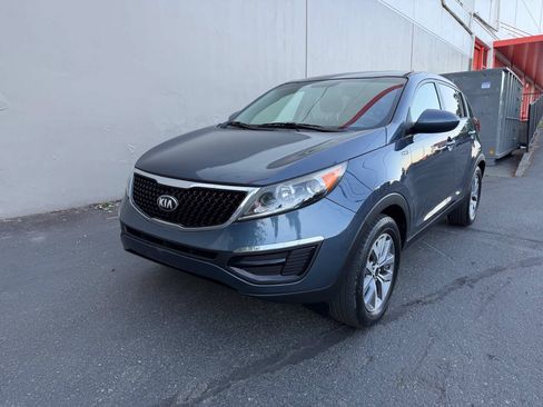 Used 2016 Kia Sportage LX AWD/4WD image 2